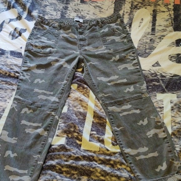 William Rast Camouflage Skinny Jeans 32 - Picture 1 of 12